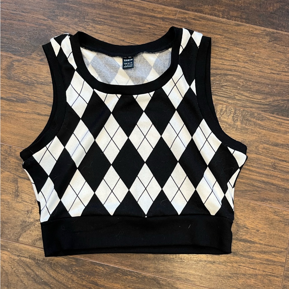 Argyle Cropped Vest